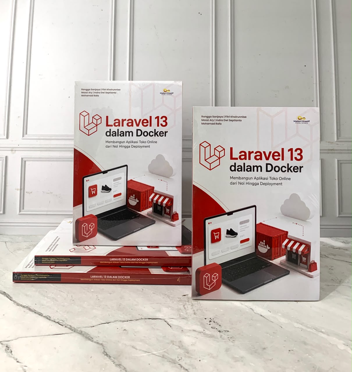 Cover buku LARAVEL 13 DALAM DOCKER: Membangun Aplikasi Toko Online dari Nol hingga Deployment